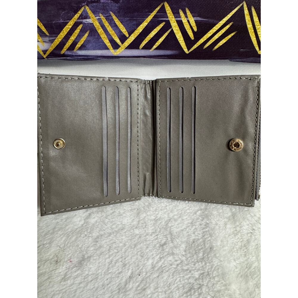 NWOT Badgley Mischka Short Card Wallet - Picture 3 of 4